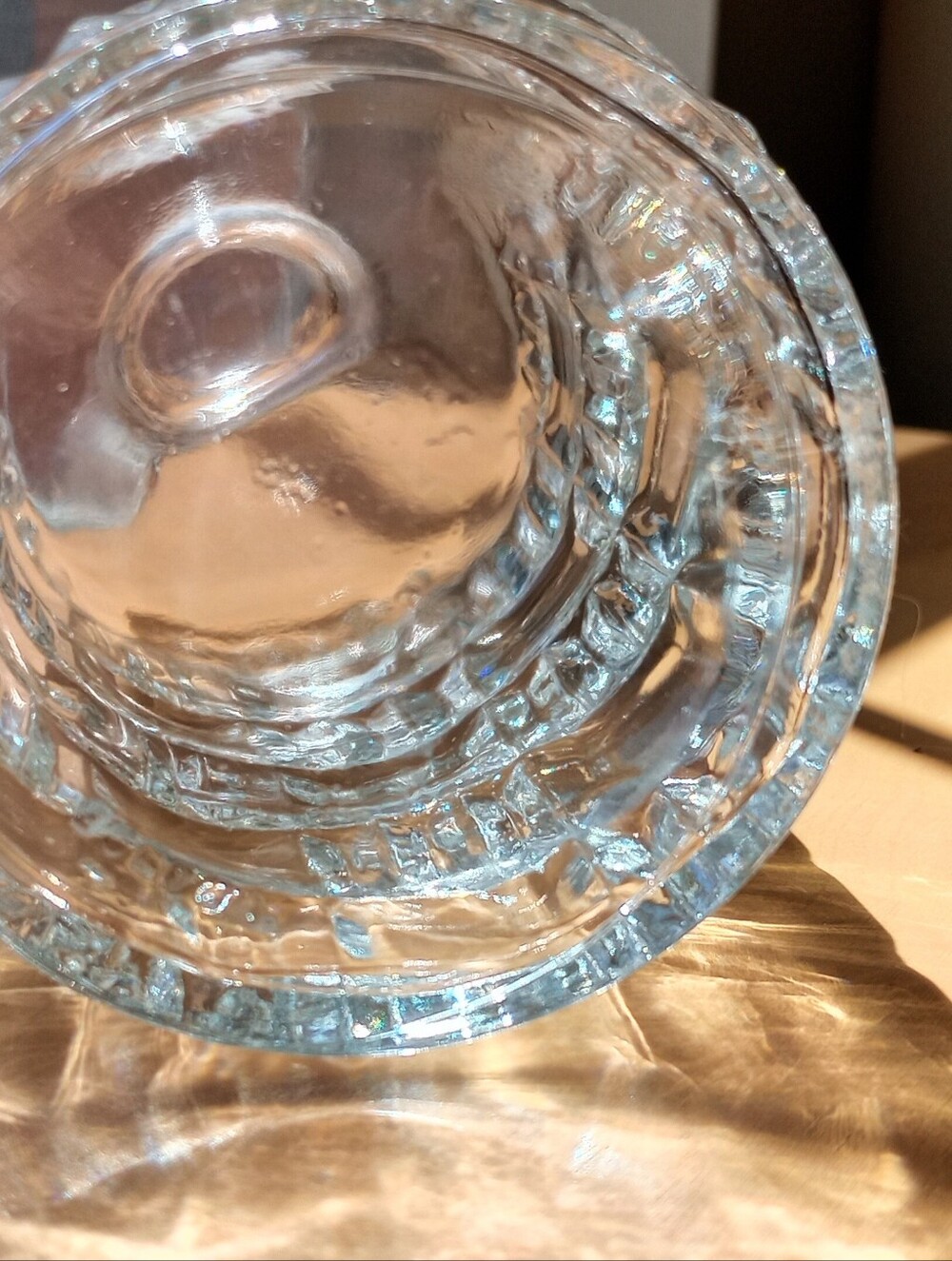 Vintage Mid-Century Federal Glass Geometric Block Decanter with Crest Stopper - Picture 7 of 8
